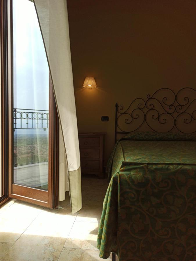 Hotel Primavera Dell'Etna Цафферана-Етнеа Екстер'єр фото