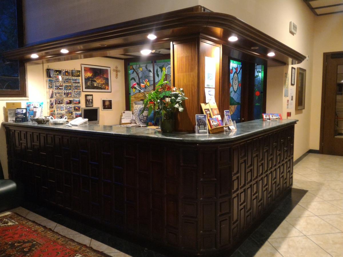 Hotel Primavera Dell'Etna Цафферана-Етнеа Екстер'єр фото