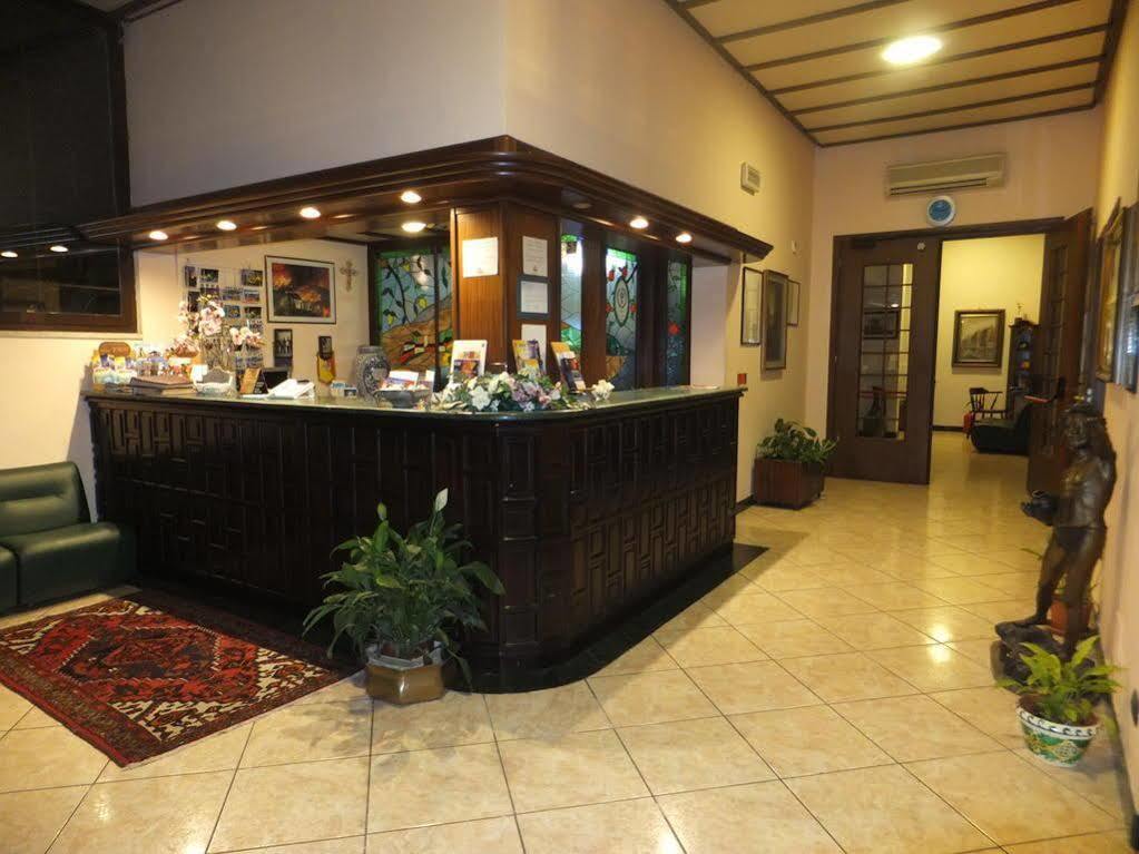 Hotel Primavera Dell'Etna Цафферана-Етнеа Екстер'єр фото
